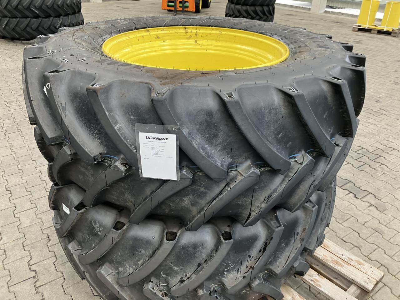 Mitas 650/65R38 - Guma za Poljoprivredni strojevi: slika Mitas 650/65R38 - Guma za Poljoprivredni strojevi Mitas 650/65R38 - Guma za Poljoprivredni strojevi: slika Mitas 650/65R38 - Guma za Poljoprivredni strojevi