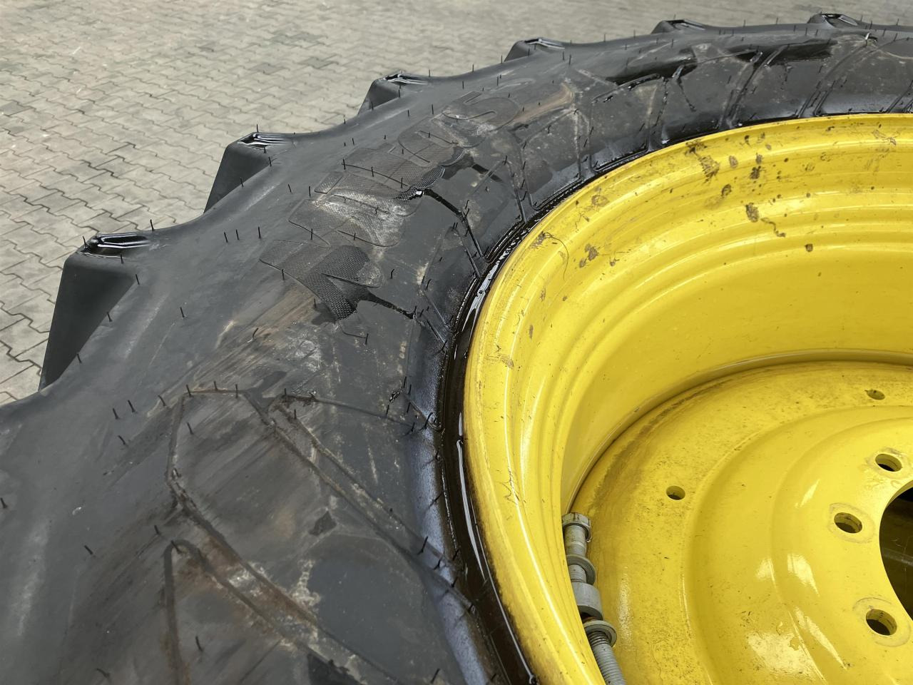 Mitas 650/65R38 - Guma za Poljoprivredni strojevi: slika Mitas 650/65R38 - Guma za Poljoprivredni strojevi Mitas 650/65R38 - Guma za Poljoprivredni strojevi: slika Mitas 650/65R38 - Guma za Poljoprivredni strojevi