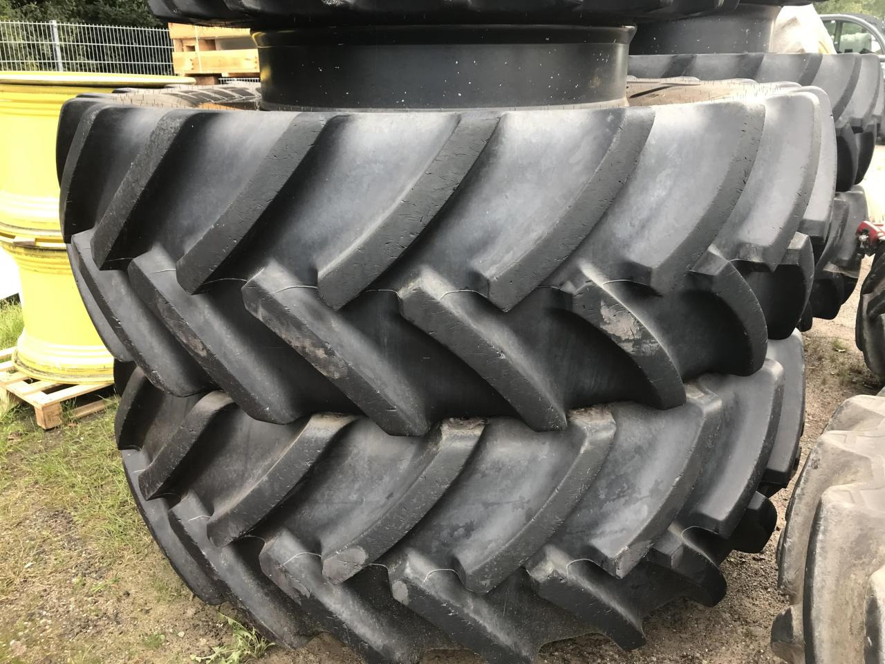 Mitas 680/80R42 - Guma za Poljoprivredni strojevi: slika Mitas 680/80R42 - Guma za Poljoprivredni strojevi Mitas 680/80R42 - Guma za Poljoprivredni strojevi: slika Mitas 680/80R42 - Guma za Poljoprivredni strojevi