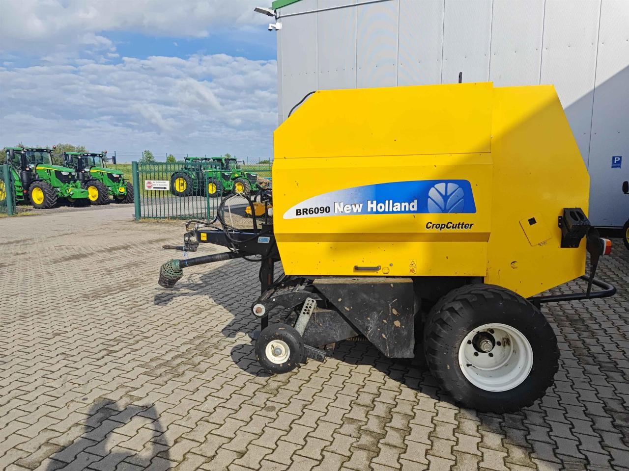 New Holland BR6090 - Rolo balirka: slika New Holland BR6090 - Rolo balirka New Holland BR6090 - Rolo balirka: slika New Holland BR6090 - Rolo balirka
