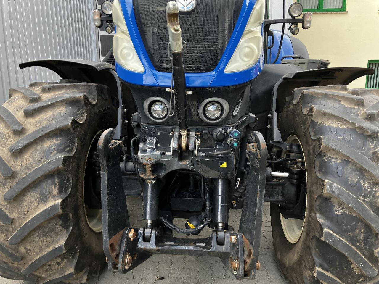 New Holland T7.275 - Traktor: slika New Holland T7.275 - Traktor New Holland T7.275 - Traktor: slika New Holland T7.275 - Traktor