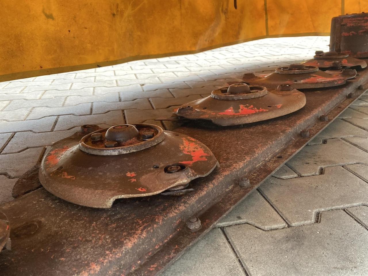 Niemeyer Eurodisc 260 - Kosilica: slika Niemeyer Eurodisc 260 - Kosilica Niemeyer Eurodisc 260 - Kosilica: slika Niemeyer Eurodisc 260 - Kosilica