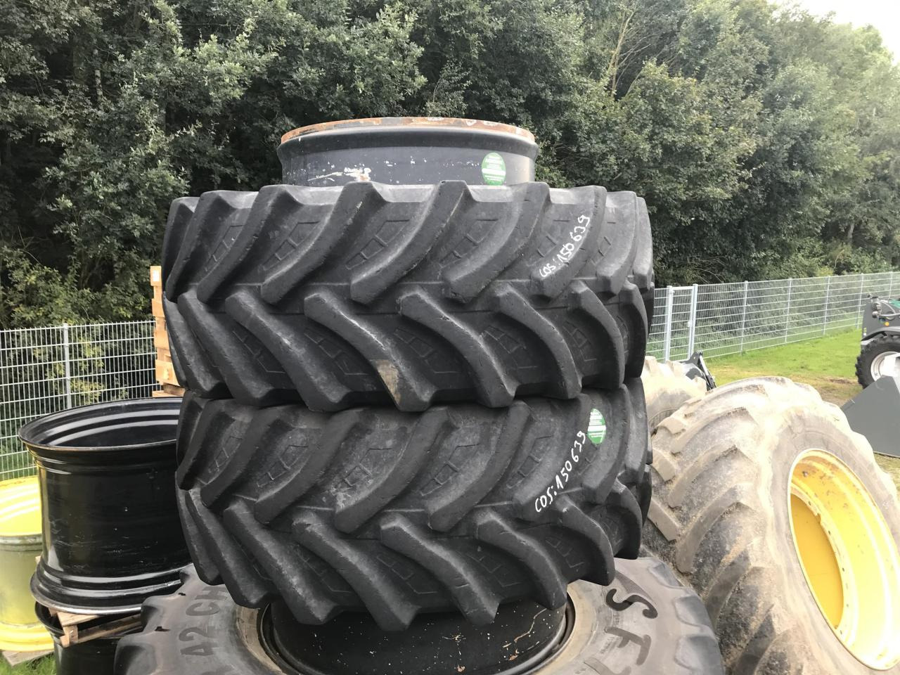Petlas 600/65R34 - Guma za Poljoprivredni strojevi: slika Petlas 600/65R34 - Guma za Poljoprivredni strojevi Petlas 600/65R34 - Guma za Poljoprivredni strojevi: slika Petlas 600/65R34 - Guma za Poljoprivredni strojevi