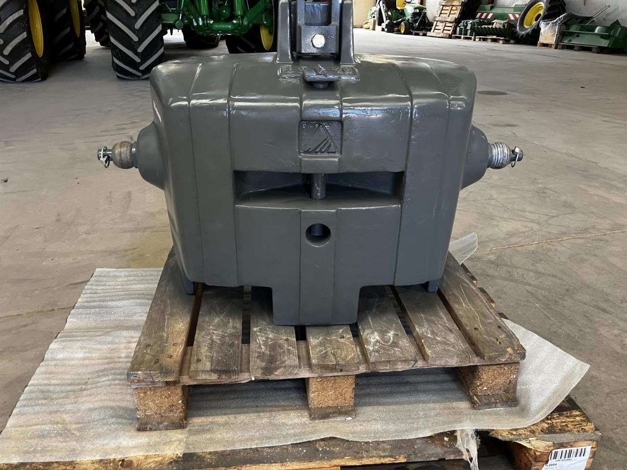 Massey Ferguson MF 850 kg - Priključak: slika Massey Ferguson MF 850 kg - Priključak Massey Ferguson MF 850 kg - Priključak: slika Massey Ferguson MF 850 kg - Priključak