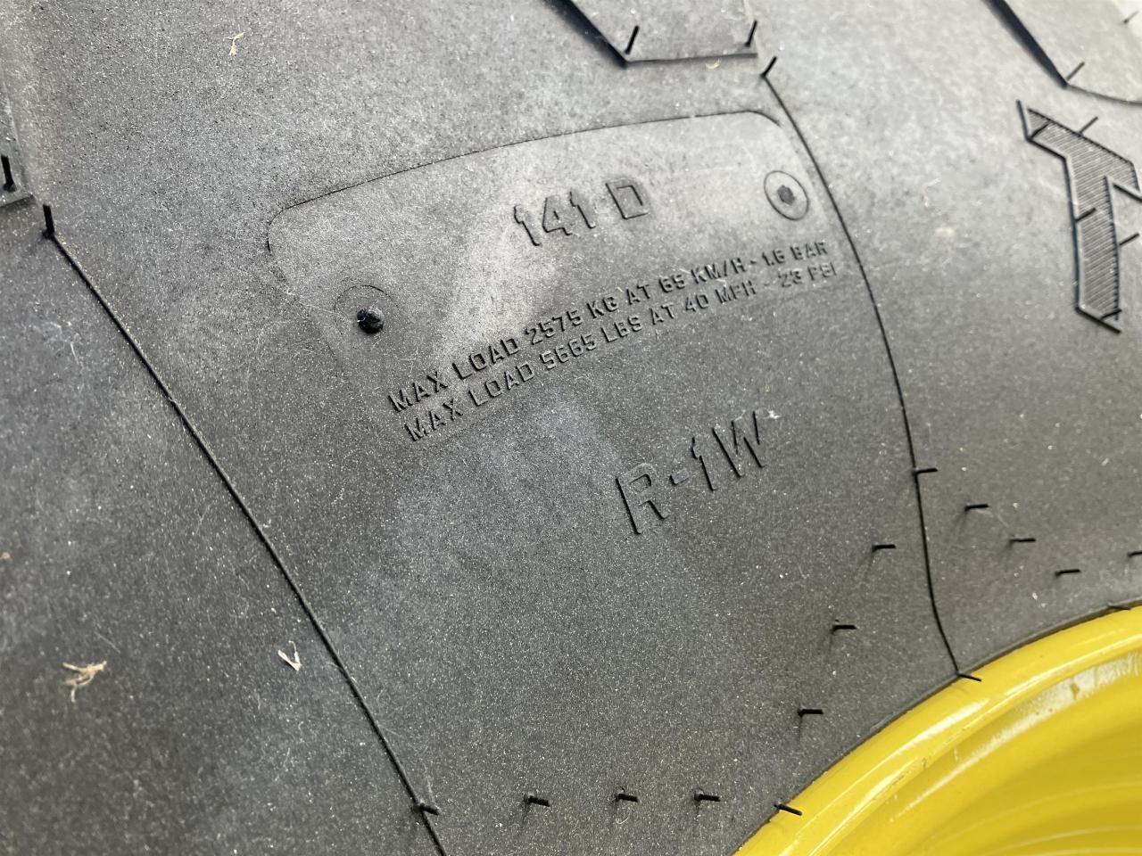 Trelleborg 480/70R30 - Guma za Poljoprivredni strojevi: slika Trelleborg 480/70R30 - Guma za Poljoprivredni strojevi Trelleborg 480/70R30 - Guma za Poljoprivredni strojevi: slika Trelleborg 480/70R30 - Guma za Poljoprivredni strojevi
