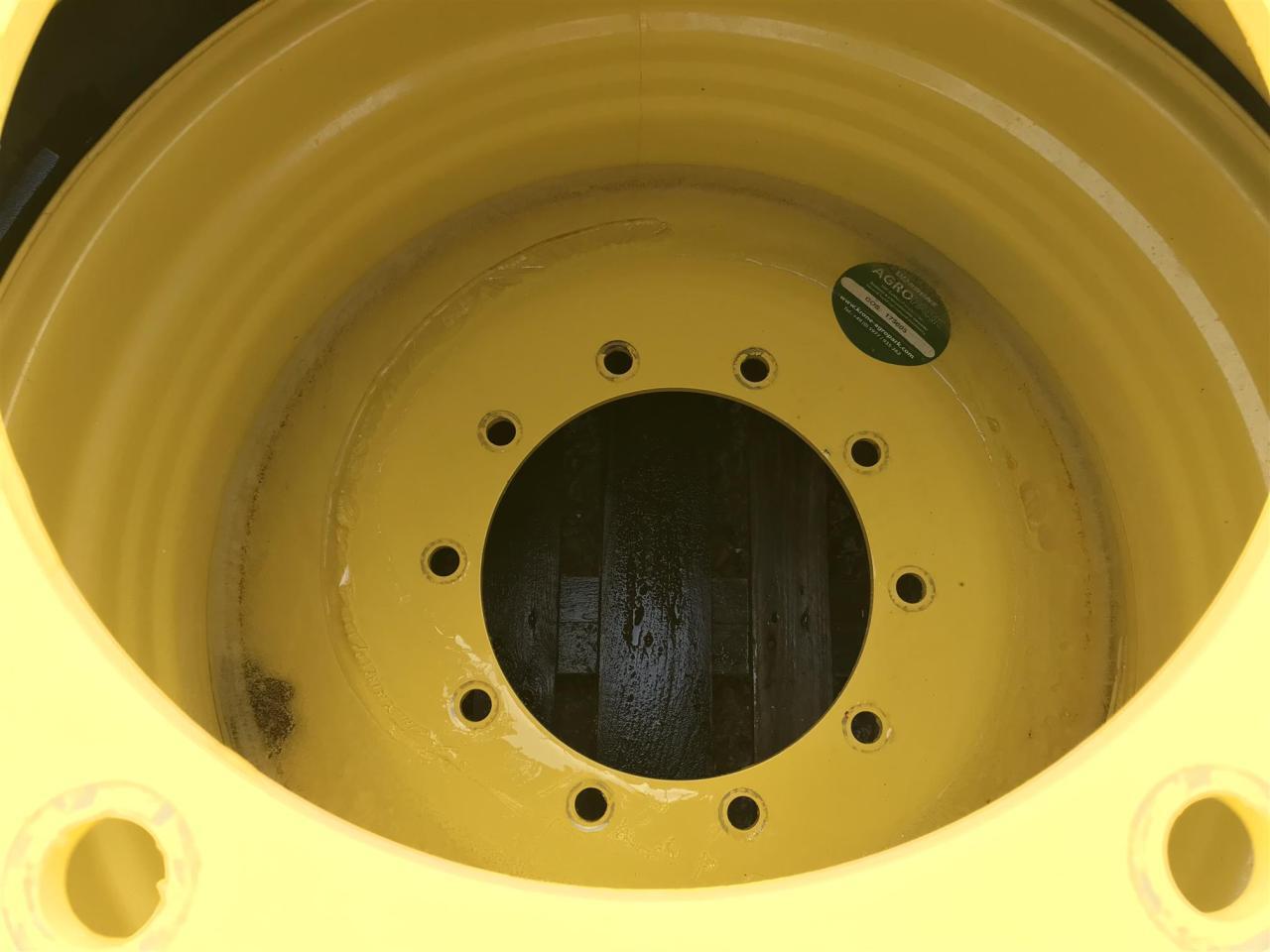 Guma za Poljoprivredni strojevi Trelleborg 540/65R30: slika Guma za Poljoprivredni strojevi Trelleborg 540/65R30