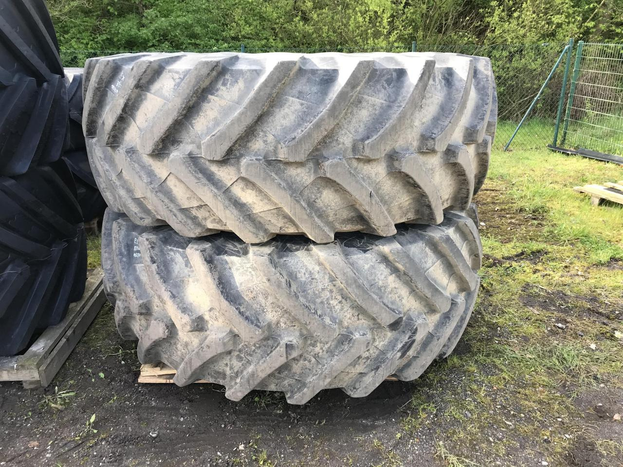 Trelleborg 710/75R42 - Guma za Poljoprivredni strojevi: slika Trelleborg 710/75R42 - Guma za Poljoprivredni strojevi Trelleborg 710/75R42 - Guma za Poljoprivredni strojevi: slika Trelleborg 710/75R42 - Guma za Poljoprivredni strojevi