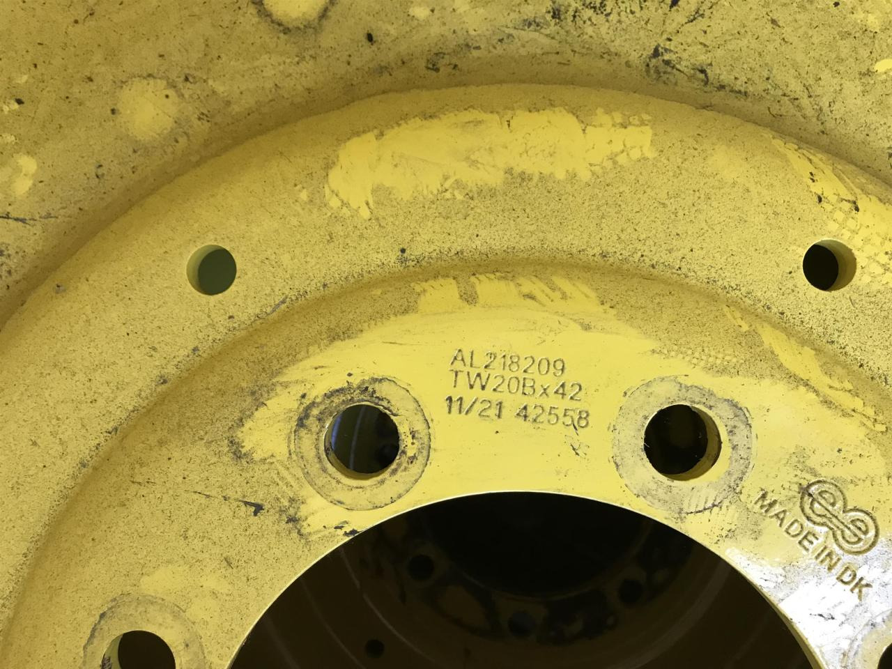 Vredestein 650/65R42 - Guma za Poljoprivredni strojevi: slika Vredestein 650/65R42 - Guma za Poljoprivredni strojevi Vredestein 650/65R42 - Guma za Poljoprivredni strojevi: slika Vredestein 650/65R42 - Guma za Poljoprivredni strojevi