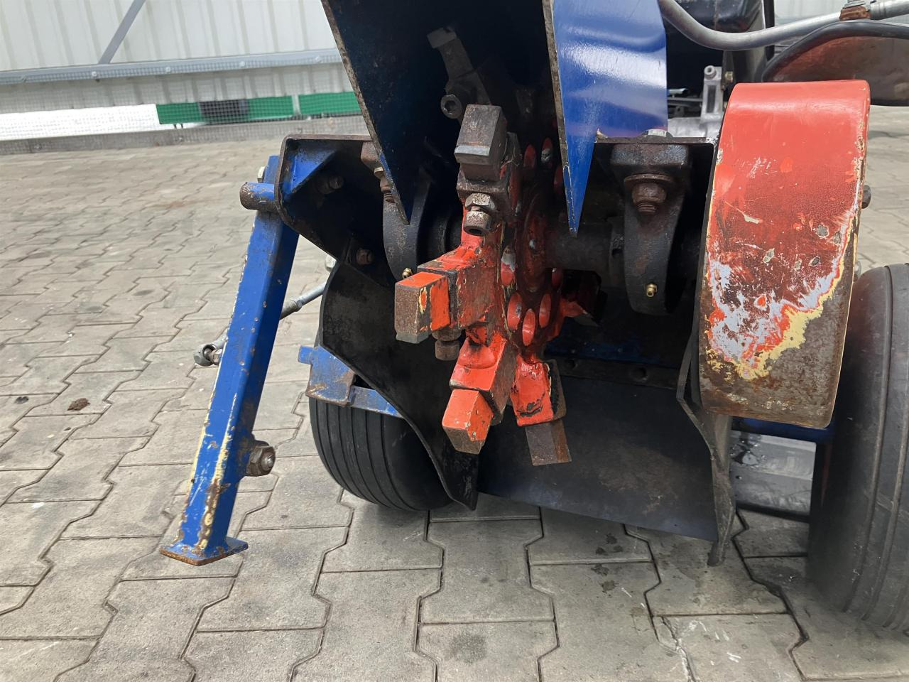 Weber BBF BSF 13 - Vrtna freza: slika Weber BBF BSF 13 - Vrtna freza Weber BBF BSF 13 - Vrtna freza: slika Weber BBF BSF 13 - Vrtna freza