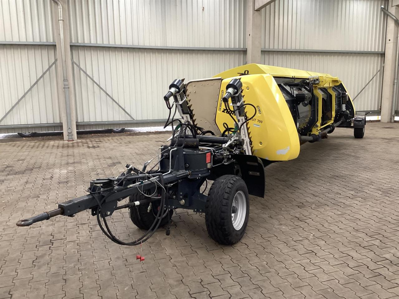 Zürn Profi Cut 700 - Priključak za silažni kombajn: slika Zürn Profi Cut 700 - Priključak za silažni kombajn Zürn Profi Cut 700 - Priključak za silažni kombajn: slika Zürn Profi Cut 700 - Priključak za silažni kombajn