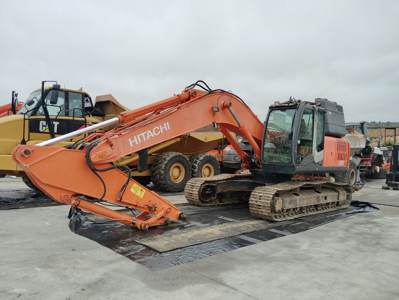 EXCAVADORA HITACHI ZX250LCN-3 - Bager gusjeničar: slika EXCAVADORA HITACHI ZX250LCN-3 - Bager gusjeničar EXCAVADORA HITACHI ZX250LCN-3 - Bager gusjeničar: slika EXCAVADORA HITACHI ZX250LCN-3 - Bager gusjeničar