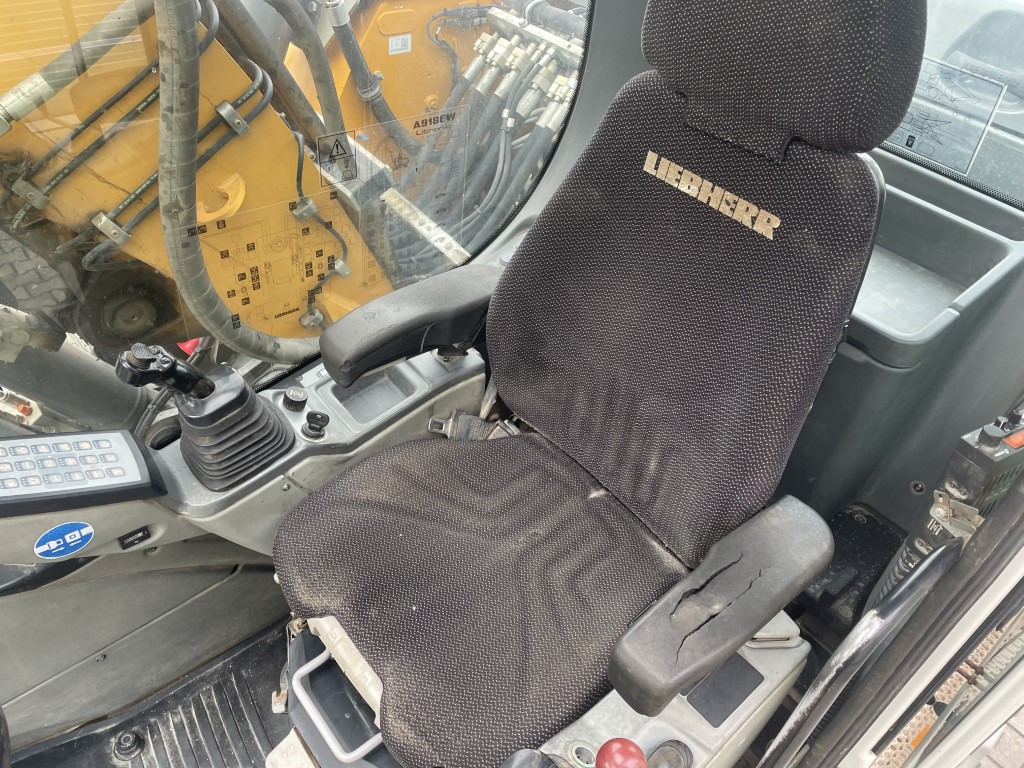 Bager na kotačima LIEBHERR A 918, Likufix SW 48: slika Bager na kotačima LIEBHERR A 918, Likufix SW 48