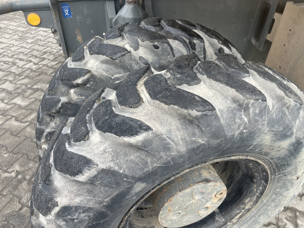 Bager na kotačima LIEBHERR A 918, Likufix SW 48: slika Bager na kotačima LIEBHERR A 918, Likufix SW 48