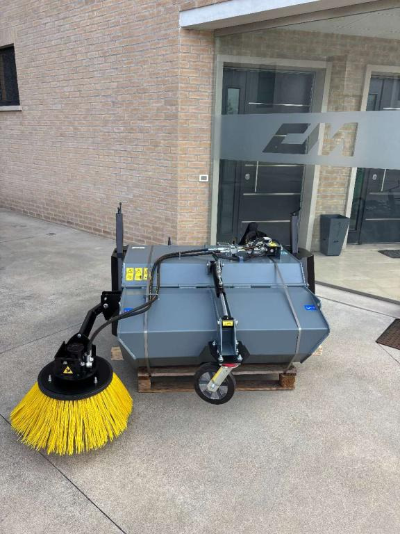 CM CSI 125 con attacco macchina polifunzionale - Metla: slika CM CSI 125 con attacco macchina polifunzionale - Metla CM CSI 125 con attacco macchina polifunzionale - Metla: slika CM CSI 125 con attacco macchina polifunzionale - Metla