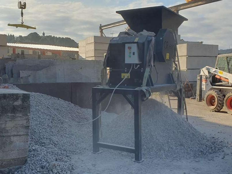 CM Crusher CR 600 Electric jaw crusher - Mobilna drobilica: slika CM Crusher CR 600 Electric jaw crusher - Mobilna drobilica CM Crusher CR 600 Electric jaw crusher - Mobilna drobilica: slika CM Crusher CR 600 Electric jaw crusher - Mobilna drobilica