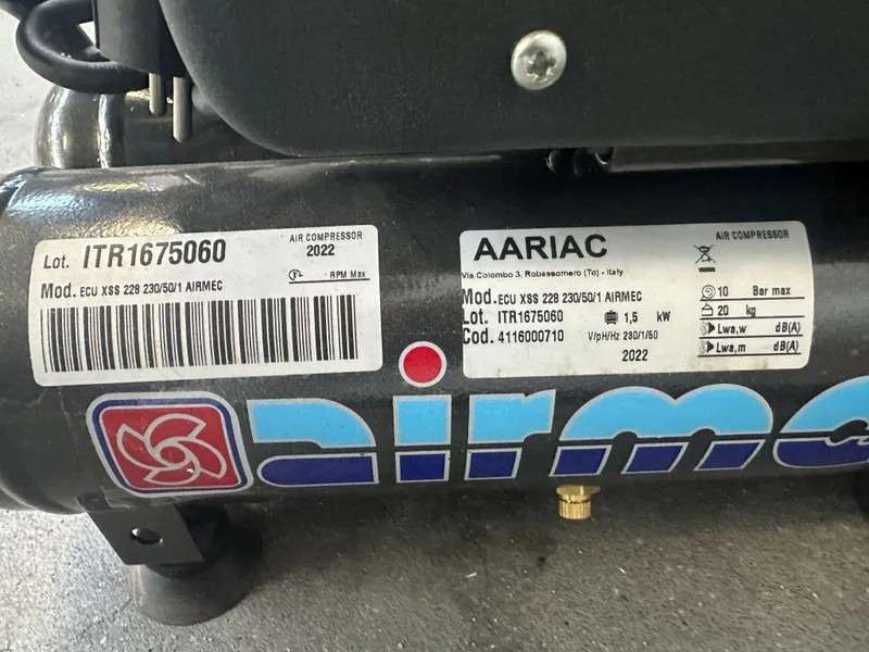 Airmec ECU XSS 228 Olievrije Zuigercompressor 2 PK 205 L / min 10 Bar New - Zračni kompresor: slika Airmec ECU XSS 228 Olievrije Zuigercompressor 2 PK 205 L / min 10 Bar New - Zračni kompresor Airmec ECU XSS 228 Olievrije Zuigercompressor 2 PK 205 L / min 10 Bar New - Zračni kompresor: slika Airmec ECU XSS 228 Olievrije Zuigercompressor 2 PK 205 L / min 10 Bar New - Zračni kompresor