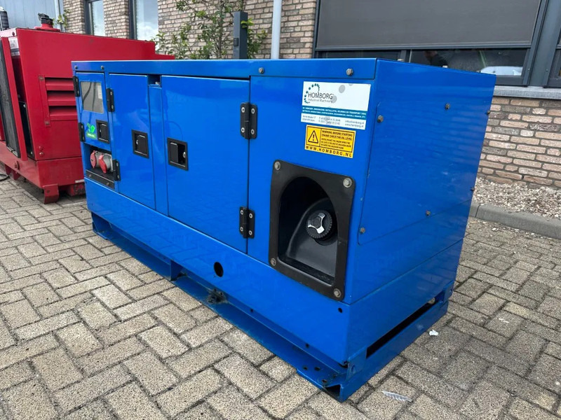Atlas-Copco QAS 14 Yanmar Stamford 15 kVA Silent generatorset - Generatorski set: slika Atlas-Copco QAS 14 Yanmar Stamford 15 kVA Silent generatorset - Generatorski set Atlas-Copco QAS 14 Yanmar Stamford 15 kVA Silent generatorset - Generatorski set: slika Atlas-Copco QAS 14 Yanmar Stamford 15 kVA Silent generatorset - Generatorski set