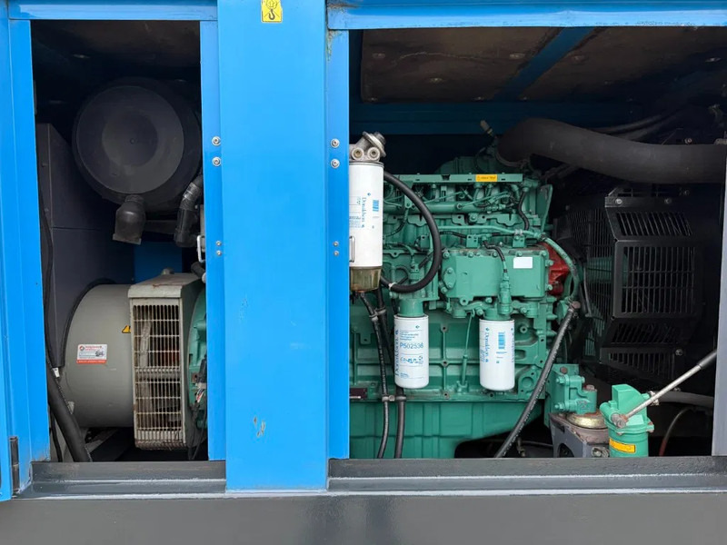 Atlas-Copco QAS 150 Volvo Leroy Somer 165 kVA Silent Rental generatorset XXL tank - Generatorski set: slika Atlas-Copco QAS 150 Volvo Leroy Somer 165 kVA Silent Rental generatorset XXL tank - Generatorski set Atlas-Copco QAS 150 Volvo Leroy Somer 165 kVA Silent Rental generatorset XXL tank - Generatorski set: slika Atlas-Copco QAS 150 Volvo Leroy Somer 165 kVA Silent Rental generatorset XXL tank - Generatorski set
