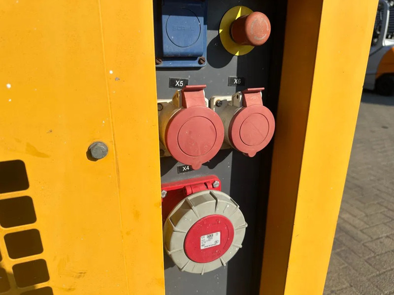 Generatorski set Atlas-Copco QAS 60 Perkins Leroy Somer 60 kVA Silent Rental generatorset: slika Generatorski set Atlas-Copco QAS 60 Perkins Leroy Somer 60 kVA Silent Rental generatorset