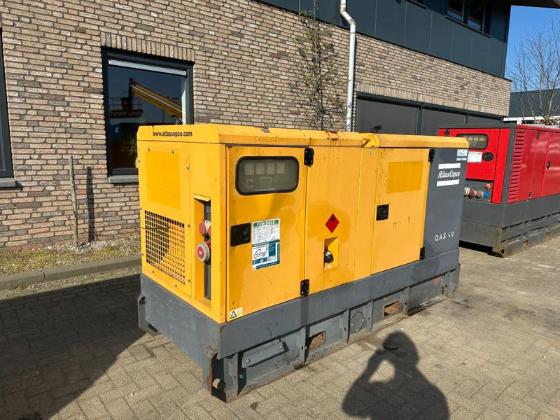 Generatorski set Atlas-Copco QAS 60 Perkins Leroy Somer 60 kVA Silent Rental generatorset: slika Generatorski set Atlas-Copco QAS 60 Perkins Leroy Somer 60 kVA Silent Rental generatorset
