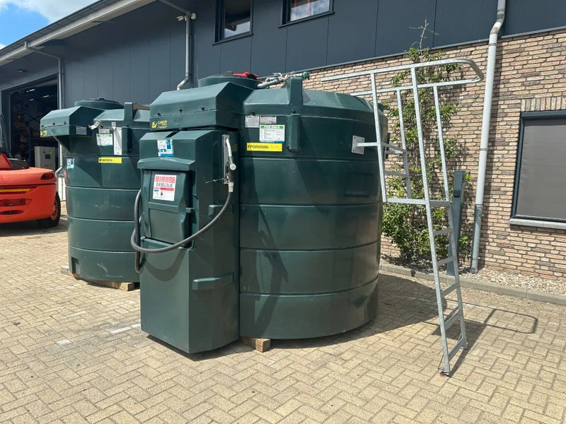 Carbery Kiwa dubbelwandig met mangat Dieseltank 5700 liter met 230 V pompset New ! Overstock - Brodski kontejner: slika Carbery Kiwa dubbelwandig met mangat Dieseltank 5700 liter met 230 V pompset New ! Overstock - Brodski kontejner Carbery Kiwa dubbelwandig met mangat Dieseltank 5700 liter met 230 V pompset New ! Overstock - Brodski kontejner: slika Carbery Kiwa dubbelwandig met mangat Dieseltank 5700 liter met 230 V pompset New ! Overstock - Brodski kontejner