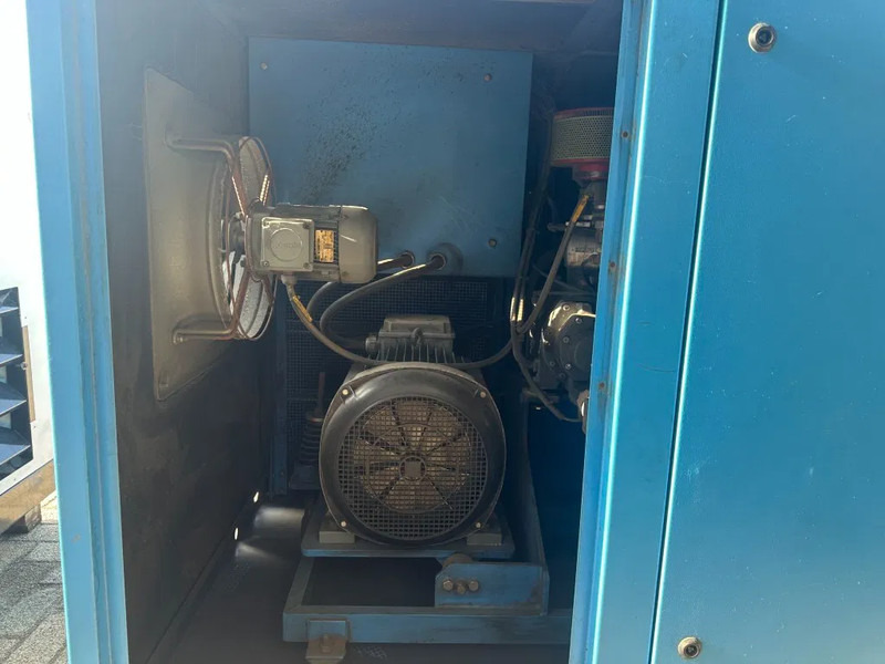 Zračni kompresor Compair L30 Elektrische Schroefcompressor 30 kW 4.88 m3 / min 7.5 Bar: slika Zračni kompresor Compair L30 Elektrische Schroefcompressor 30 kW 4.88 m3 / min 7.5 Bar