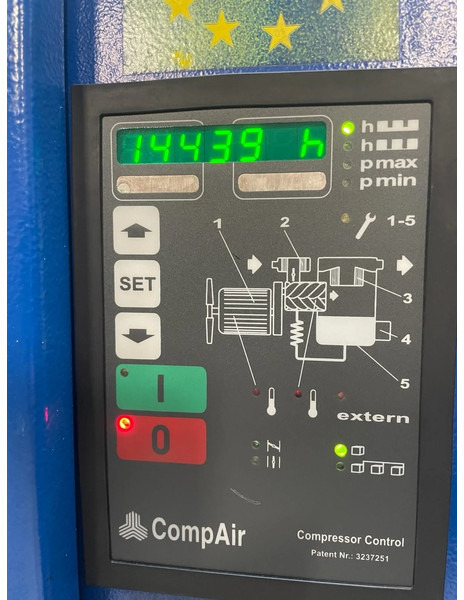 Compair MSK-G22 Elektrische Schroefcompressor 22 kW 3000 L / min 10 Bar - Zračni kompresor: slika Compair MSK-G22 Elektrische Schroefcompressor 22 kW 3000 L / min 10 Bar - Zračni kompresor Compair MSK-G22 Elektrische Schroefcompressor 22 kW 3000 L / min 10 Bar - Zračni kompresor: slika Compair MSK-G22 Elektrische Schroefcompressor 22 kW 3000 L / min 10 Bar - Zračni kompresor