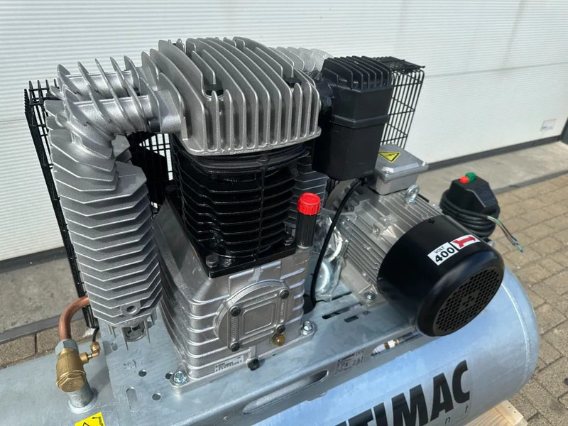 Contimac CM 955 / 10 / 270D Galva 4 kW 950 L / min 10 Bar Zuigercompressor Agri Gegalvaniseerd - Zračni kompresor: slika Contimac CM 955 / 10 / 270D Galva 4 kW 950 L / min 10 Bar Zuigercompressor Agri Gegalvaniseerd - Zračni kompresor Contimac CM 955 / 10 / 270D Galva 4 kW 950 L / min 10 Bar Zuigercompressor Agri Gegalvaniseerd - Zračni kompresor: slika Contimac CM 955 / 10 / 270D Galva 4 kW 950 L / min 10 Bar Zuigercompressor Agri Gegalvaniseerd - Zračni kompresor
