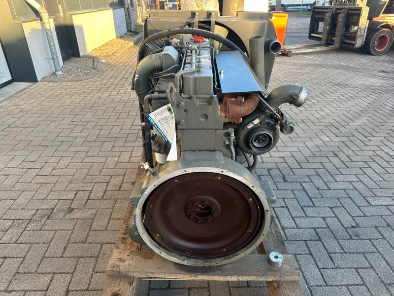 Cummins C300-20 Diesel Engine 300 PK / HP 6 cylinder Diesel motor - Motor za Oprema za rukovanje materijalima: slika Cummins C300-20 Diesel Engine 300 PK / HP 6 cylinder Diesel motor - Motor za Oprema za rukovanje materijalima Cummins C300-20 Diesel Engine 300 PK / HP 6 cylinder Diesel motor - Motor za Oprema za rukovanje materijalima: slika Cummins C300-20 Diesel Engine 300 PK / HP 6 cylinder Diesel motor - Motor za Oprema za rukovanje materijalima