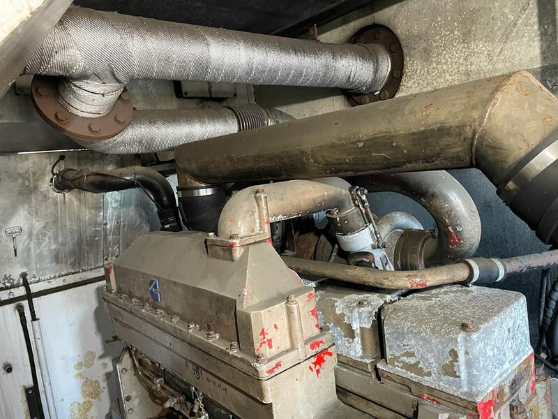 Generatorski set Cummins KTTA 19 C Dieselmotor in container 585 PK: slika Generatorski set Cummins KTTA 19 C Dieselmotor in container 585 PK Generatorski set Cummins KTTA 19 C Dieselmotor in container 585 PK: slika Generatorski set Cummins KTTA 19 C Dieselmotor in container 585 PK