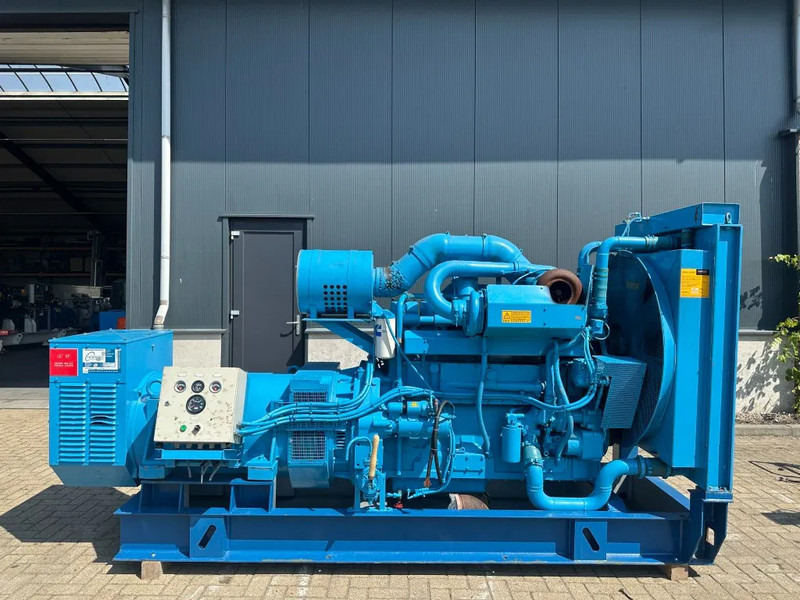 Cummins KTTA 19 G 450 kVA noodstroom generatorset as New ! 194 hours ! - Generatorski set: slika Cummins KTTA 19 G 450 kVA noodstroom generatorset as New ! 194 hours ! - Generatorski set Cummins KTTA 19 G 450 kVA noodstroom generatorset as New ! 194 hours ! - Generatorski set: slika Cummins KTTA 19 G 450 kVA noodstroom generatorset as New ! 194 hours ! - Generatorski set
