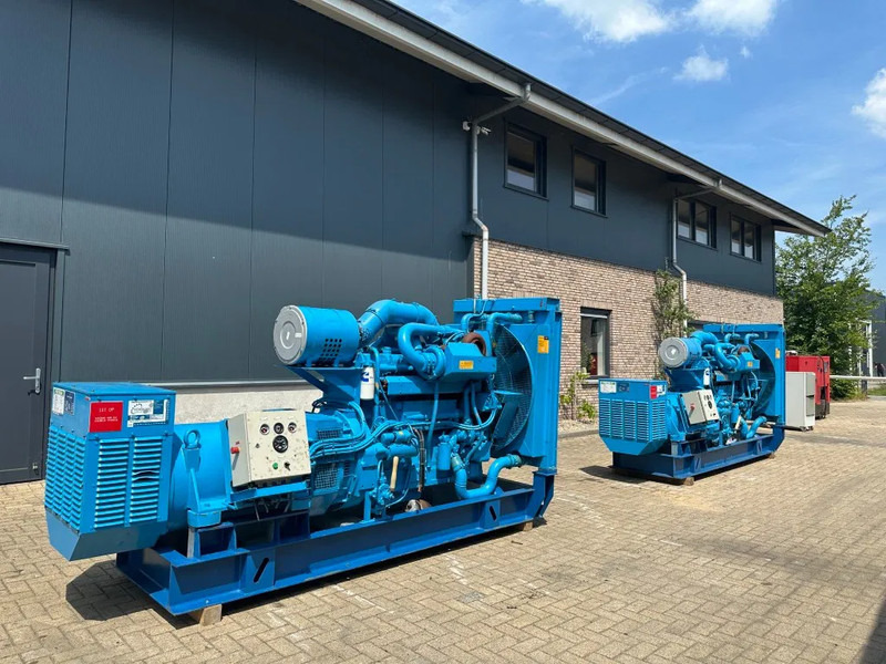 Cummins KTTA 19 G 450 kVA noodstroom generatorset as New ! 196 hours ! - Generatorski set: slika Cummins KTTA 19 G 450 kVA noodstroom generatorset as New ! 196 hours ! - Generatorski set Cummins KTTA 19 G 450 kVA noodstroom generatorset as New ! 196 hours ! - Generatorski set: slika Cummins KTTA 19 G 450 kVA noodstroom generatorset as New ! 196 hours ! - Generatorski set