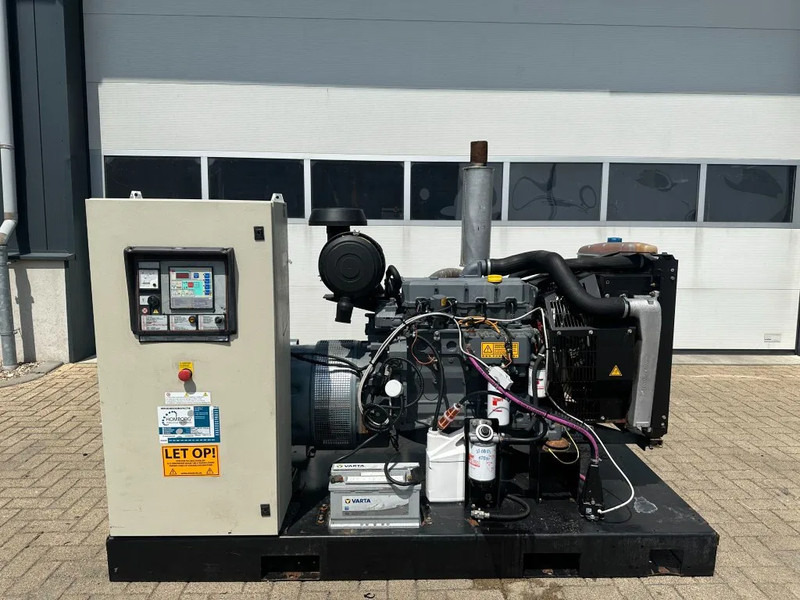 Deutz BF4M 1013 EC Mecc Alte Spa 105 kVA noodstroom generatorset met ATS Automatische Netovername - Generatorski set: slika Deutz BF4M 1013 EC Mecc Alte Spa 105 kVA noodstroom generatorset met ATS Automatische Netovername - Generatorski set Deutz BF4M 1013 EC Mecc Alte Spa 105 kVA noodstroom generatorset met ATS Automatische Netovername - Generatorski set: slika Deutz BF4M 1013 EC Mecc Alte Spa 105 kVA noodstroom generatorset met ATS Automatische Netovername - Generatorski set