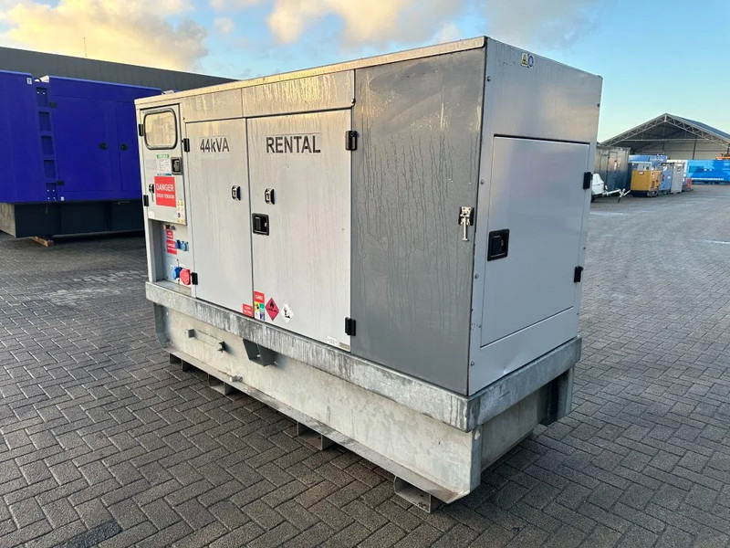 Generatorski set Europower EPUS44TDE Kubota Leroy Somer 44 kVA Supersilent Rental generatorset: slika Generatorski set Europower EPUS44TDE Kubota Leroy Somer 44 kVA Supersilent Rental generatorset