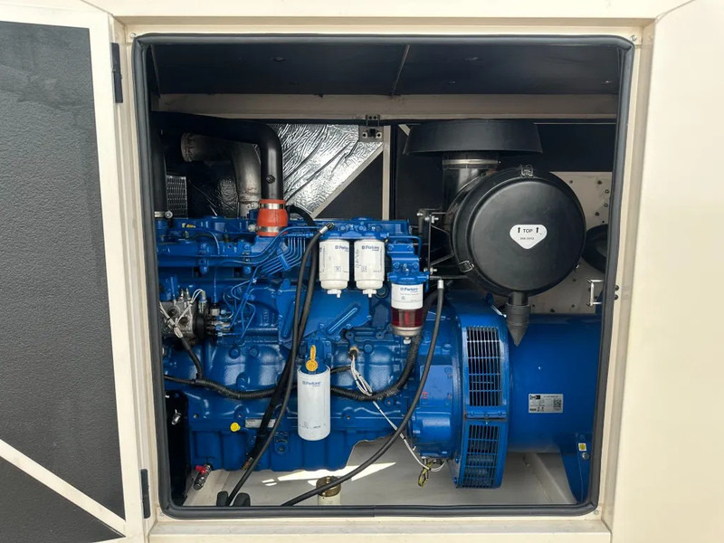 FG Wilson P220-3 Perkins 220 kVA Silent generatorset as New ! - Generatorski set: slika FG Wilson P220-3 Perkins 220 kVA Silent generatorset as New ! - Generatorski set FG Wilson P220-3 Perkins 220 kVA Silent generatorset as New ! - Generatorski set: slika FG Wilson P220-3 Perkins 220 kVA Silent generatorset as New ! - Generatorski set