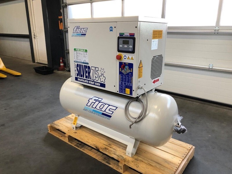 Fiac New Silver 7.5 / 300 Silent 5.5 kW 720 L / min 10 Bar Elektrische schroefcompressor met ketel - Zračni kompresor: slika Fiac New Silver 7.5 / 300 Silent 5.5 kW 720 L / min 10 Bar Elektrische schroefcompressor met ketel - Zračni kompresor Fiac New Silver 7.5 / 300 Silent 5.5 kW 720 L / min 10 Bar Elektrische schroefcompressor met ketel - Zračni kompresor: slika Fiac New Silver 7.5 / 300 Silent 5.5 kW 720 L / min 10 Bar Elektrische schroefcompressor met ketel - Zračni kompresor