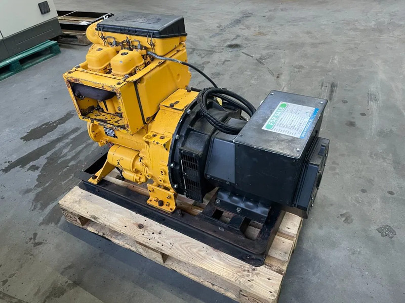 Hatz 2M40H Stamford 25 kVA generatorset - Generatorski set: slika Hatz 2M40H Stamford 25 kVA generatorset - Generatorski set Hatz 2M40H Stamford 25 kVA generatorset - Generatorski set: slika Hatz 2M40H Stamford 25 kVA generatorset - Generatorski set