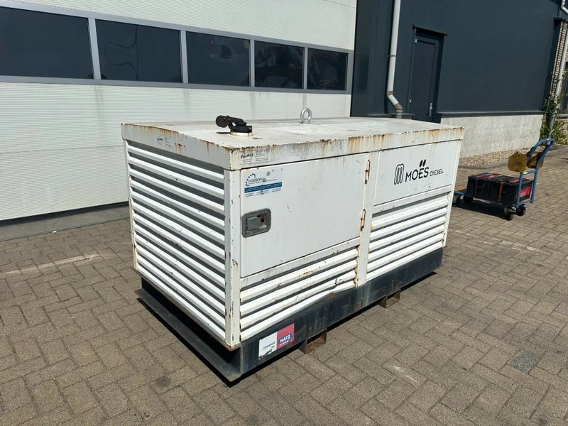 Hatz 3L41C Silentpack 22.5 kVA Silent generatorset - Generatorski set: slika Hatz 3L41C Silentpack 22.5 kVA Silent generatorset - Generatorski set Hatz 3L41C Silentpack 22.5 kVA Silent generatorset - Generatorski set: slika Hatz 3L41C Silentpack 22.5 kVA Silent generatorset - Generatorski set