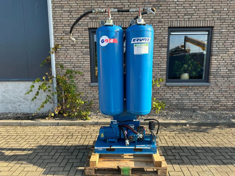 Hogedruk Hogedruk Luchtstart Air starter 30 Bar 15 kW 2 x 150 liter air tank - Pumpa za vodu: slika Hogedruk Hogedruk Luchtstart Air starter 30 Bar 15 kW 2 x 150 liter air tank - Pumpa za vodu Hogedruk Hogedruk Luchtstart Air starter 30 Bar 15 kW 2 x 150 liter air tank - Pumpa za vodu: slika Hogedruk Hogedruk Luchtstart Air starter 30 Bar 15 kW 2 x 150 liter air tank - Pumpa za vodu