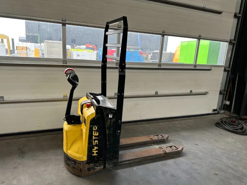 Hyster P2.0 Palletwagen 2 ton Elektra Pallettruck - Paletni viličar: slika Hyster P2.0 Palletwagen 2 ton Elektra Pallettruck - Paletni viličar Hyster P2.0 Palletwagen 2 ton Elektra Pallettruck - Paletni viličar: slika Hyster P2.0 Palletwagen 2 ton Elektra Pallettruck - Paletni viličar