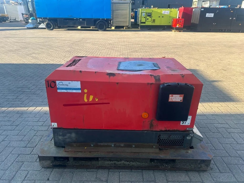 Ingersoll Rand 720 R1051SF Kubota D1005 Diesel Compressor 2000 L / min 17.5 kW 8.6 Bar - Zračni kompresor: slika Ingersoll Rand 720 R1051SF Kubota D1005 Diesel Compressor 2000 L / min 17.5 kW 8.6 Bar - Zračni kompresor Ingersoll Rand 720 R1051SF Kubota D1005 Diesel Compressor 2000 L / min 17.5 kW 8.6 Bar - Zračni kompresor: slika Ingersoll Rand 720 R1051SF Kubota D1005 Diesel Compressor 2000 L / min 17.5 kW 8.6 Bar - Zračni kompresor