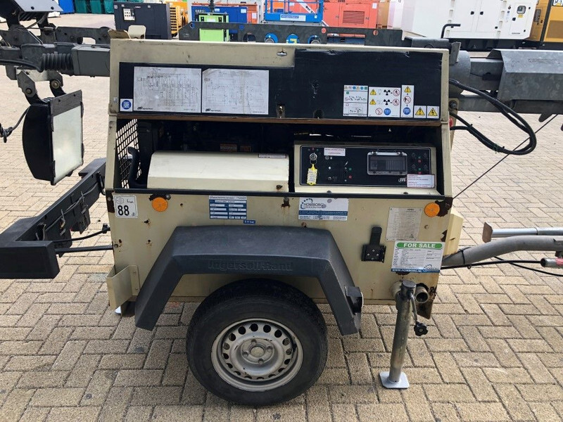 Rasvjetni stup Ingersoll Rand Kubota LT6K 9 meter light tower generator: slika Rasvjetni stup Ingersoll Rand Kubota LT6K 9 meter light tower generator