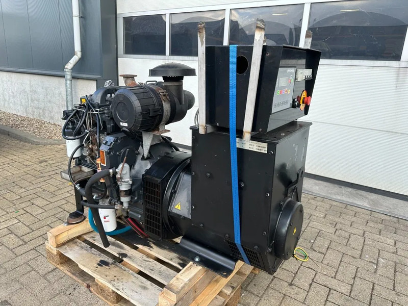 Generatorski set Iveco FPT NEF45 SM1A.A0 Stamford 60 kVA generatorset: slika Generatorski set Iveco FPT NEF45 SM1A.A0 Stamford 60 kVA generatorset Generatorski set Iveco FPT NEF45 SM1A.A0 Stamford 60 kVA generatorset: slika Generatorski set Iveco FPT NEF45 SM1A.A0 Stamford 60 kVA generatorset