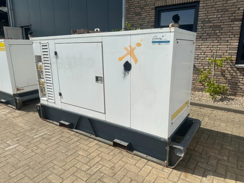 Iveco FPT NEF45 SM1A.A004 Stamford 60 kVA Silent Rental generatorset - Generatorski set: slika Iveco FPT NEF45 SM1A.A004 Stamford 60 kVA Silent Rental generatorset - Generatorski set Iveco FPT NEF45 SM1A.A004 Stamford 60 kVA Silent Rental generatorset - Generatorski set: slika Iveco FPT NEF45 SM1A.A004 Stamford 60 kVA Silent Rental generatorset - Generatorski set
