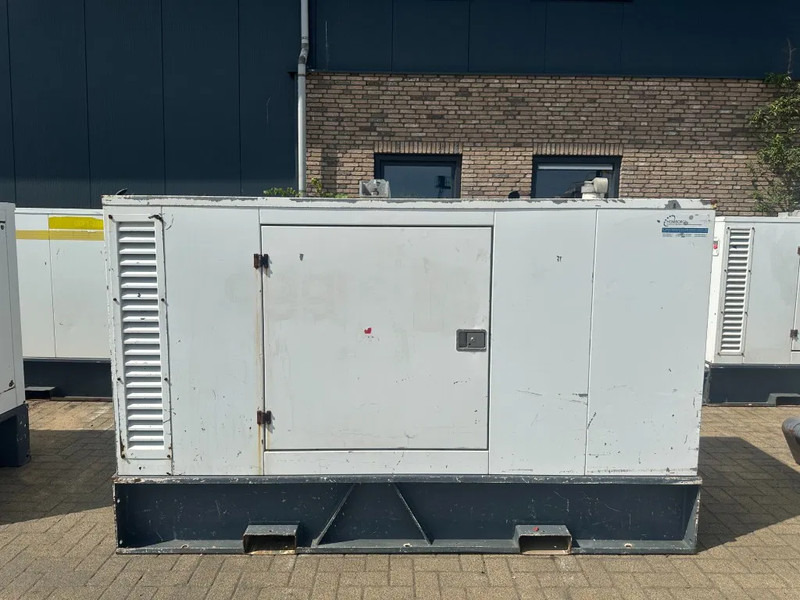 Iveco FPT NEF45 SM1A.A004 Stamford 60 kVA Silent Rental generatorset - Generatorski set: slika Iveco FPT NEF45 SM1A.A004 Stamford 60 kVA Silent Rental generatorset - Generatorski set Iveco FPT NEF45 SM1A.A004 Stamford 60 kVA Silent Rental generatorset - Generatorski set: slika Iveco FPT NEF45 SM1A.A004 Stamford 60 kVA Silent Rental generatorset - Generatorski set