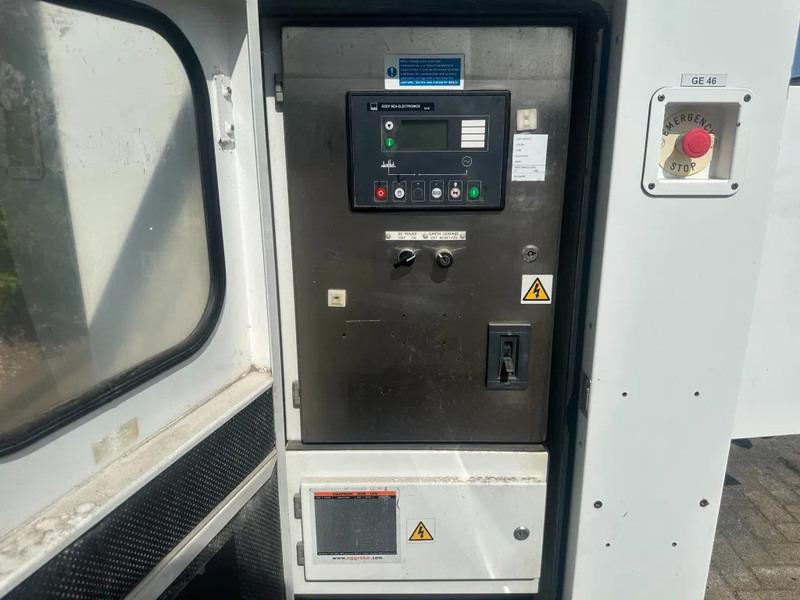 Iveco FPT NEF45 SM1A.A004 Stamford 60 kVA Silent Rental generatorset - Generatorski set: slika Iveco FPT NEF45 SM1A.A004 Stamford 60 kVA Silent Rental generatorset - Generatorski set Iveco FPT NEF45 SM1A.A004 Stamford 60 kVA Silent Rental generatorset - Generatorski set: slika Iveco FPT NEF45 SM1A.A004 Stamford 60 kVA Silent Rental generatorset - Generatorski set
