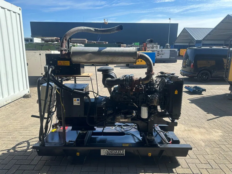 Iveco FPT NEF45 SM1A.A007 Himoinsa Stamford 66 kVA generatorset - Generatorski set: slika Iveco FPT NEF45 SM1A.A007 Himoinsa Stamford 66 kVA generatorset - Generatorski set Iveco FPT NEF45 SM1A.A007 Himoinsa Stamford 66 kVA generatorset - Generatorski set: slika Iveco FPT NEF45 SM1A.A007 Himoinsa Stamford 66 kVA generatorset - Generatorski set