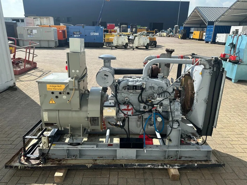 Iveco GE 8061 SRI 25.05 Leroy Somer 125 kVA generatorset - Generatorski set: slika Iveco GE 8061 SRI 25.05 Leroy Somer 125 kVA generatorset - Generatorski set Iveco GE 8061 SRI 25.05 Leroy Somer 125 kVA generatorset - Generatorski set: slika Iveco GE 8061 SRI 25.05 Leroy Somer 125 kVA generatorset - Generatorski set
