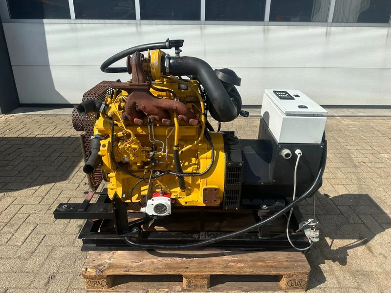 John Deere 3029 Stamford 30 kVA generatorset - Generatorski set: slika John Deere 3029 Stamford 30 kVA generatorset - Generatorski set John Deere 3029 Stamford 30 kVA generatorset - Generatorski set: slika John Deere 3029 Stamford 30 kVA generatorset - Generatorski set