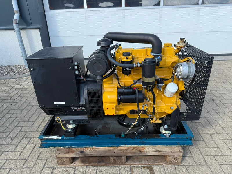 John Deere 4039 DF 008 Stamford 42.5 kVA generatorset - Generatorski set: slika John Deere 4039 DF 008 Stamford 42.5 kVA generatorset - Generatorski set John Deere 4039 DF 008 Stamford 42.5 kVA generatorset - Generatorski set: slika John Deere 4039 DF 008 Stamford 42.5 kVA generatorset - Generatorski set